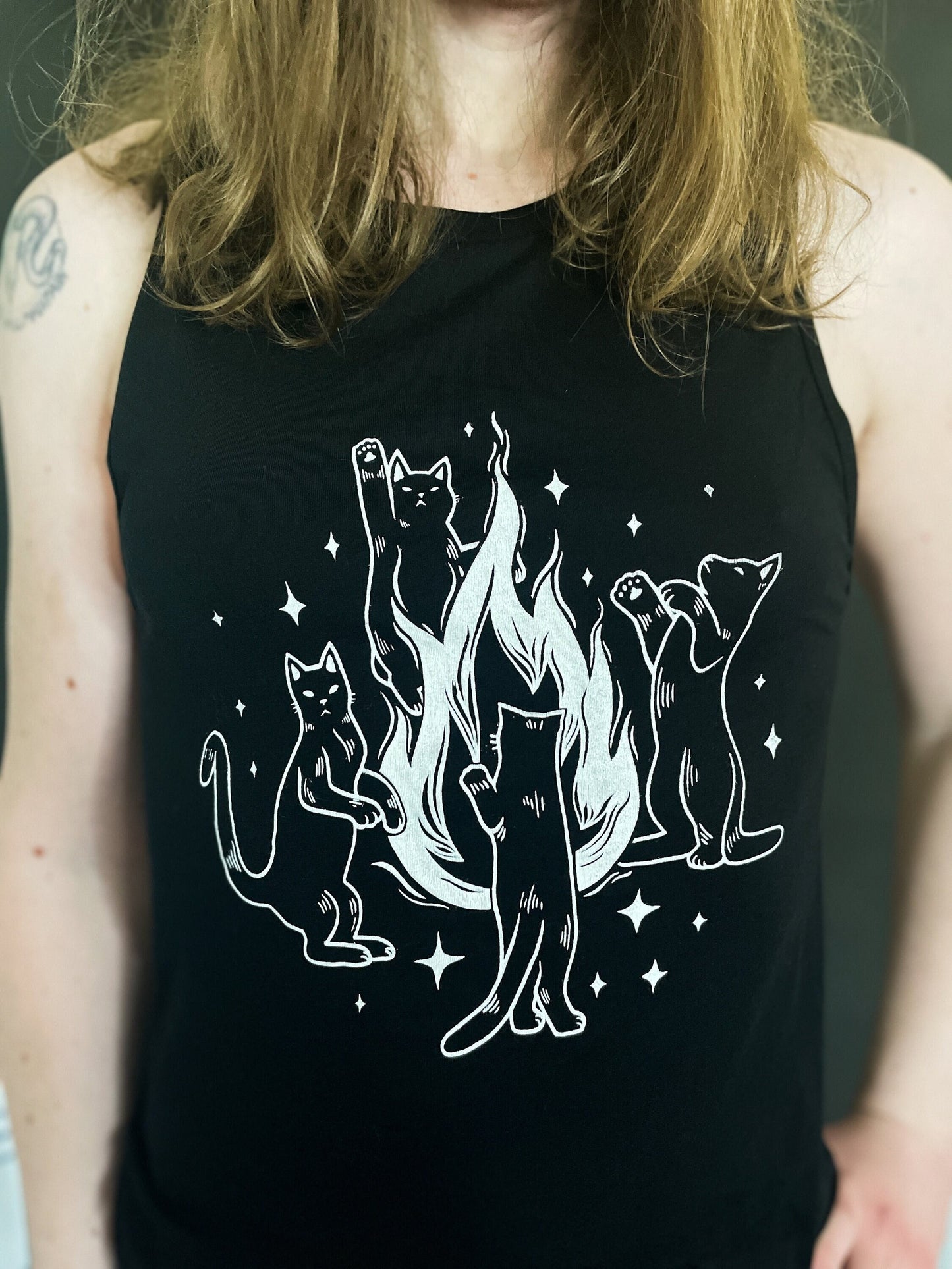 SHIRT UNISEX MUSCLE TANK PREORDER: Campfire Kitty Seance