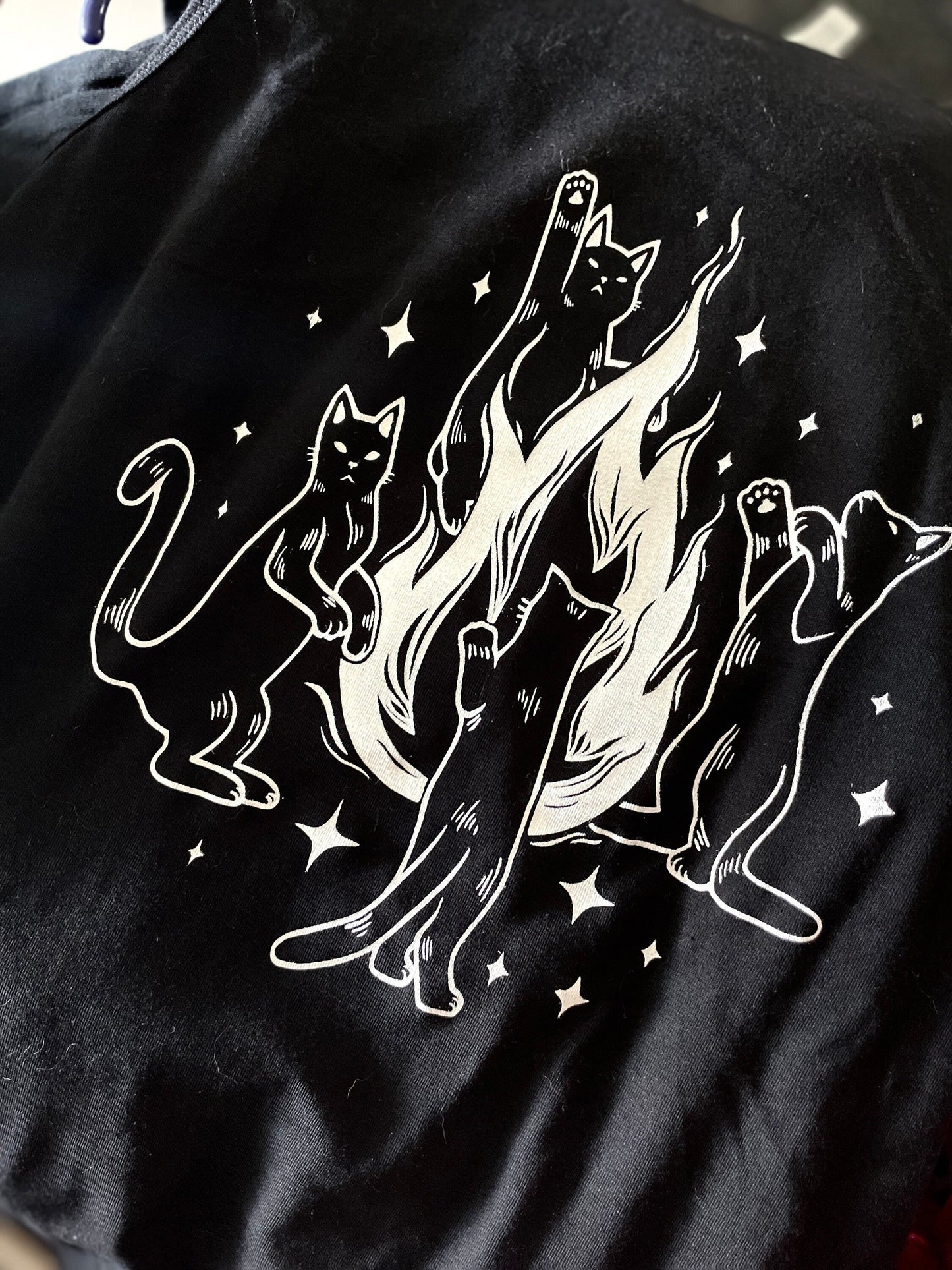 SHIRT UNISEX MUSCLE TANK PREORDER: Campfire Kitty Seance