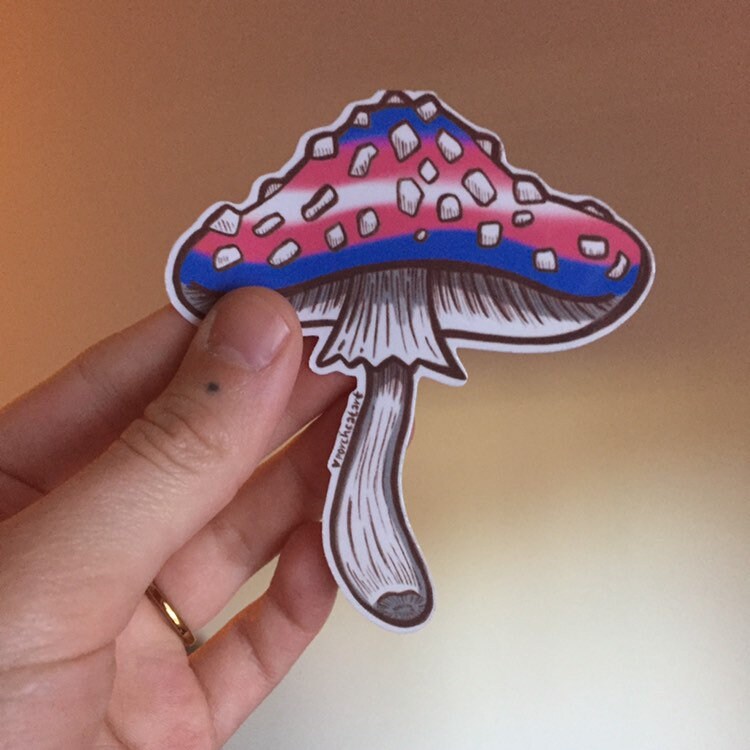 STICKER: Single Amanita Muscaria Mushroom