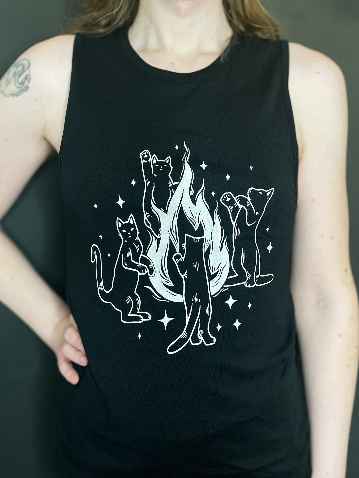 SHIRT UNISEX MUSCLE TANK PREORDER: Campfire Kitty Seance